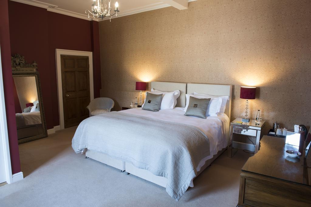 The Priory Bed & Breakfast Middleham Bagian luar foto