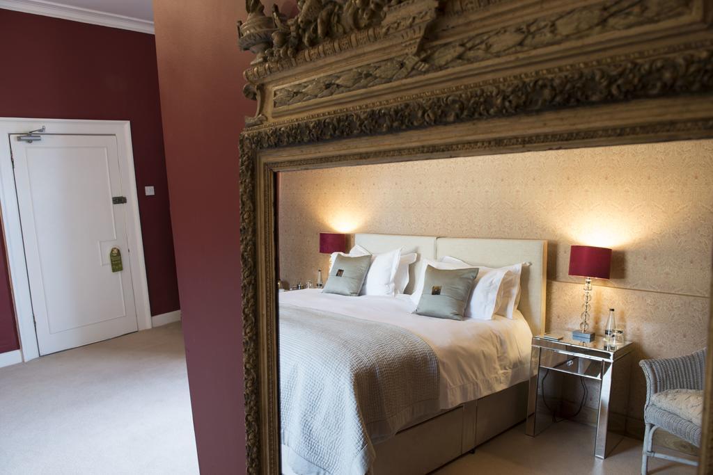 The Priory Bed & Breakfast Middleham Bagian luar foto