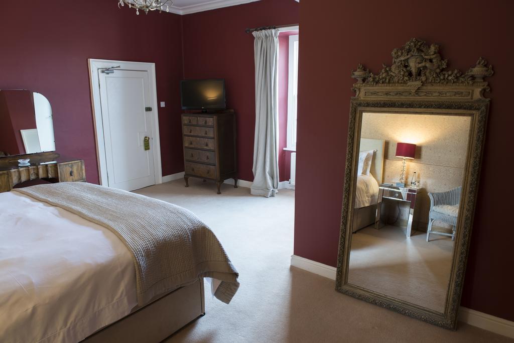 The Priory Bed & Breakfast Middleham Bagian luar foto