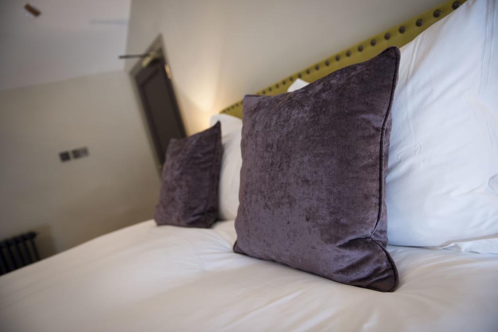 The Priory Bed & Breakfast Middleham Bagian luar foto